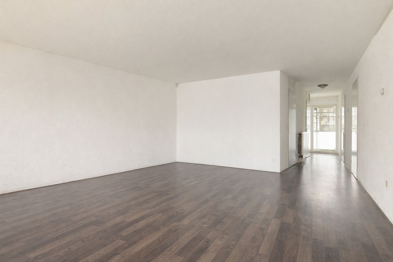 Licht appartement met uitzicht op 't IJ - Afbeelding 7