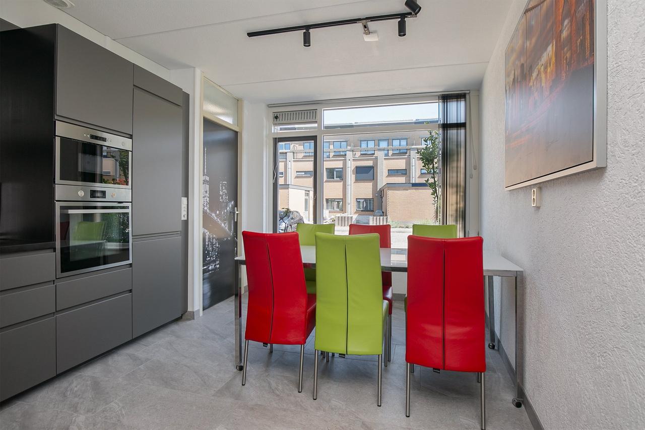 Gemeubileerd huis met zonnige tuin - Afbeelding 11