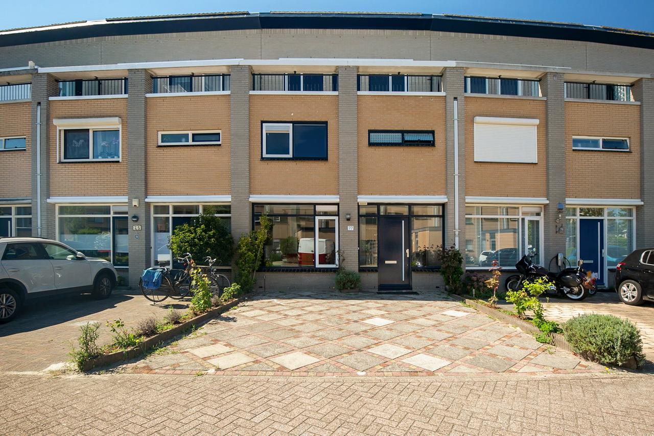 Gemeubileerd huis met zonnige tuin - Afbeelding 1