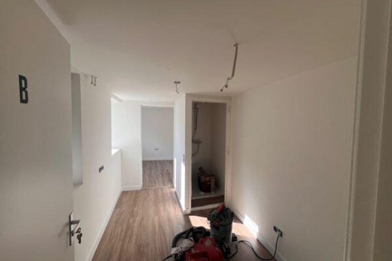 14 m² room with private shower in Korvel - Image 6