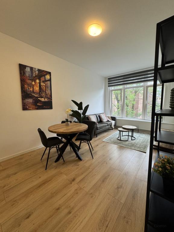 Furnished short-stay home on Middellandplein - Image 6