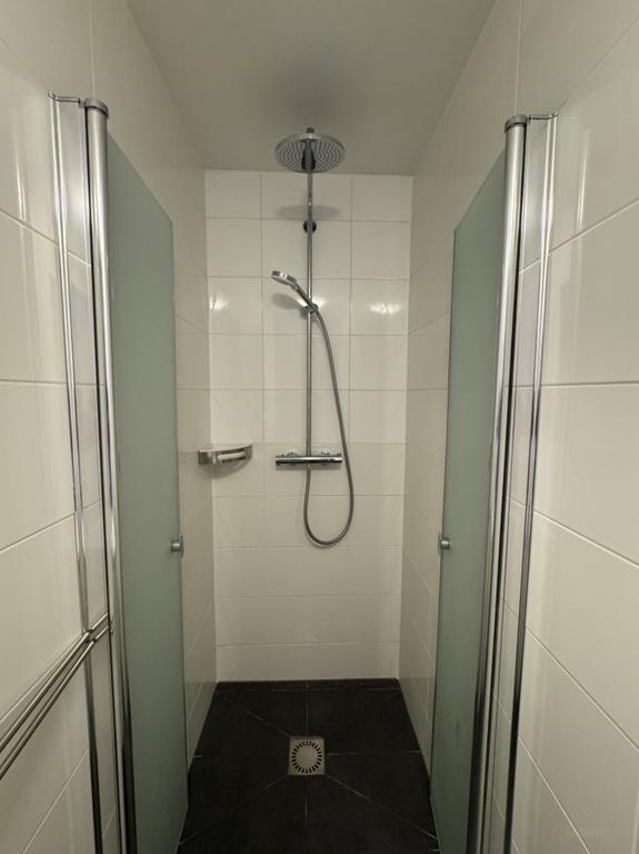 Furnished short-stay home on Middellandplein - Image 14