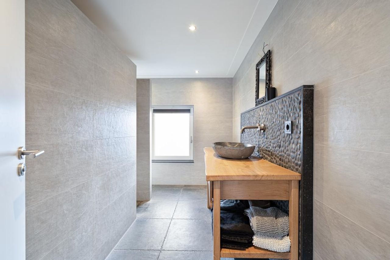 Luxe woning met sauna en buitenbar - Afbeelding 15