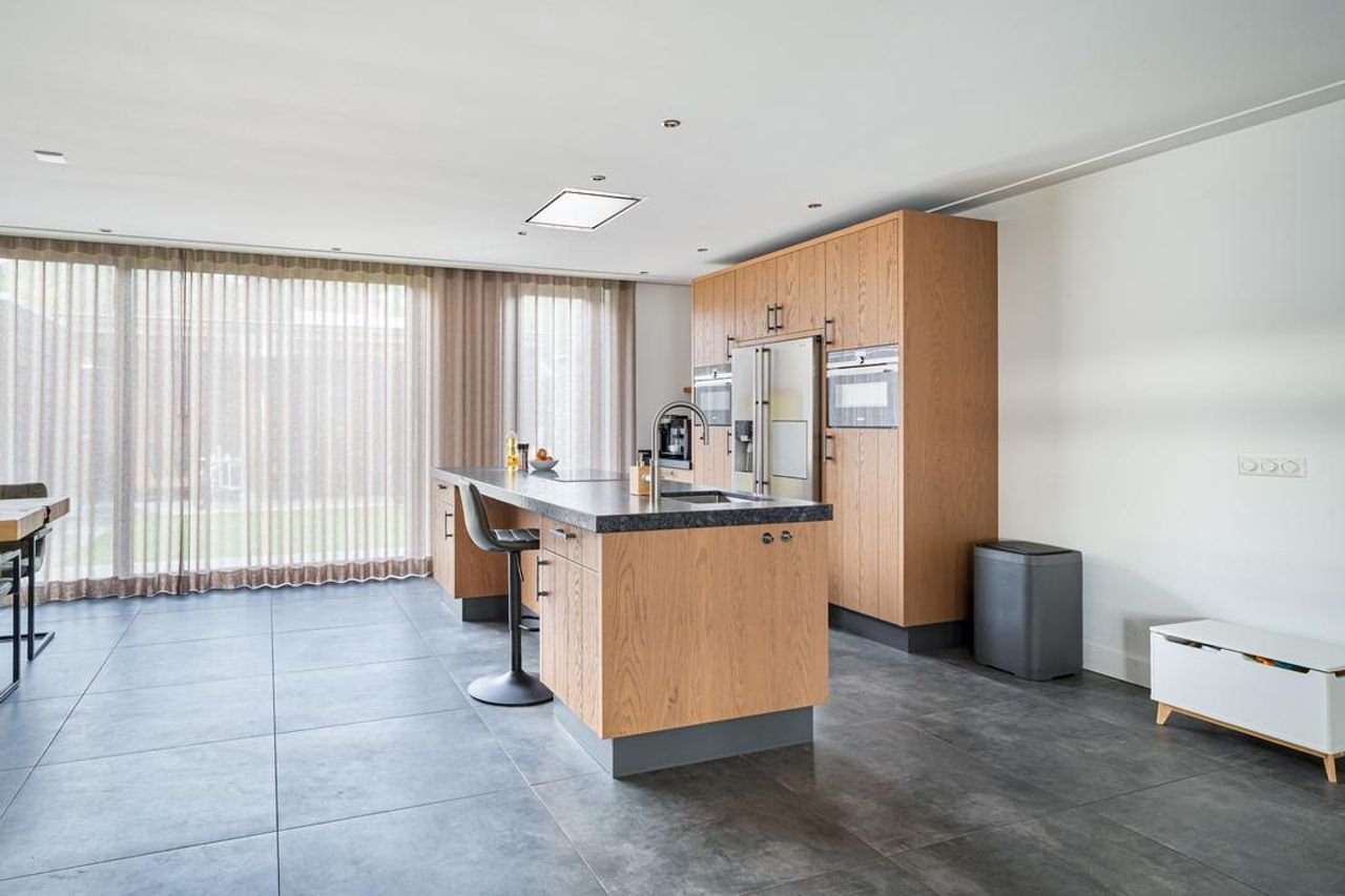 Luxe woning met sauna en buitenbar - Afbeelding 5