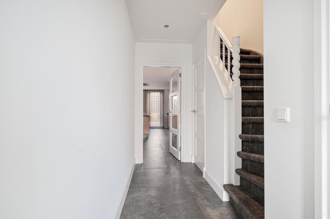 Luxe woning met sauna en buitenbar - Afbeelding 1