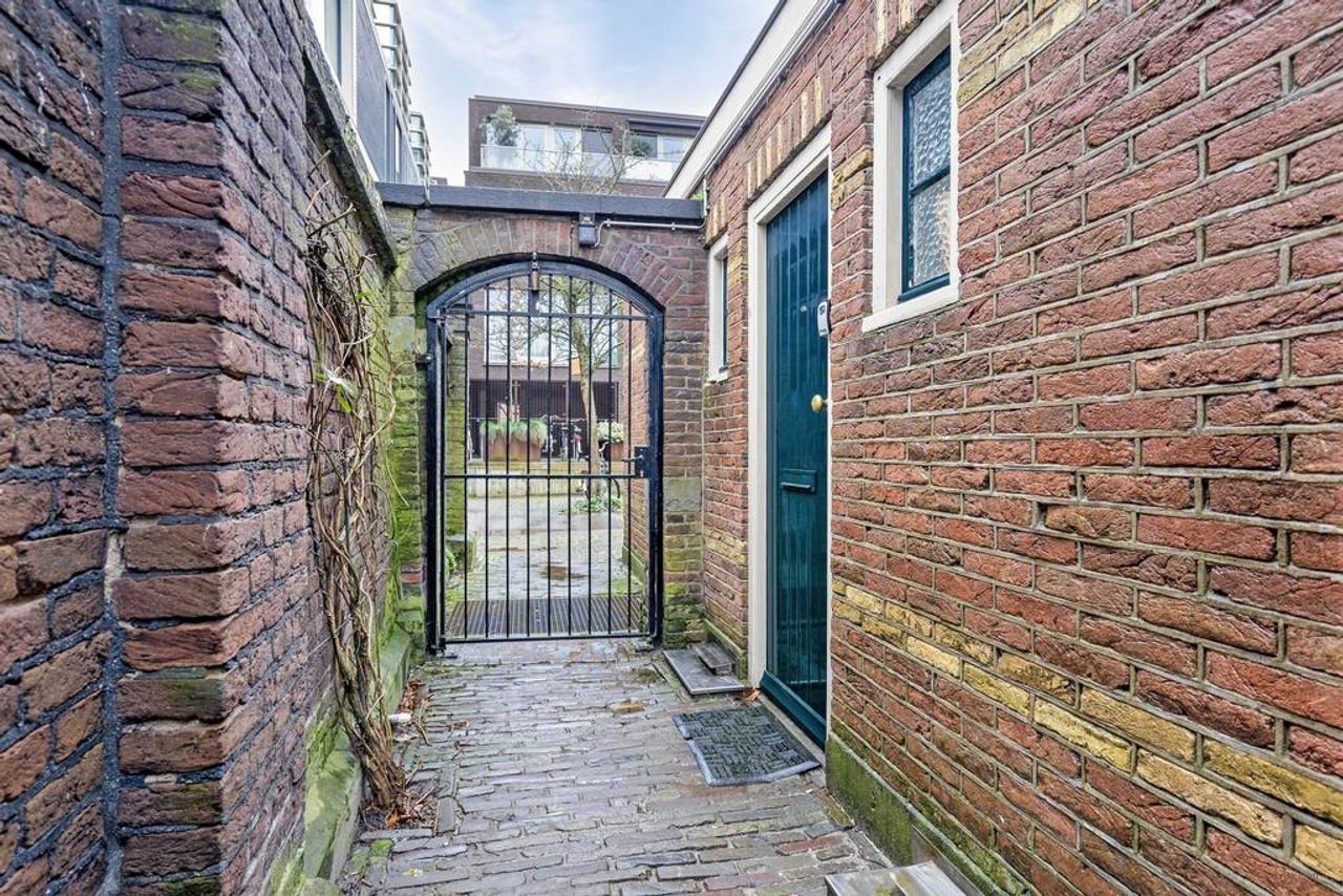 Renovated almshouse (60+) in Haarlem - Image 2