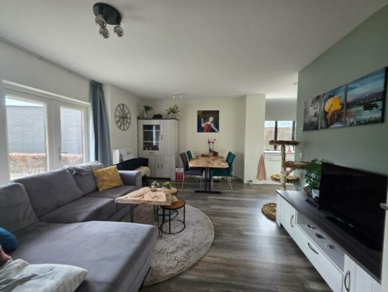1-bedroom apartment with balcony in Roosendaal - Image 2