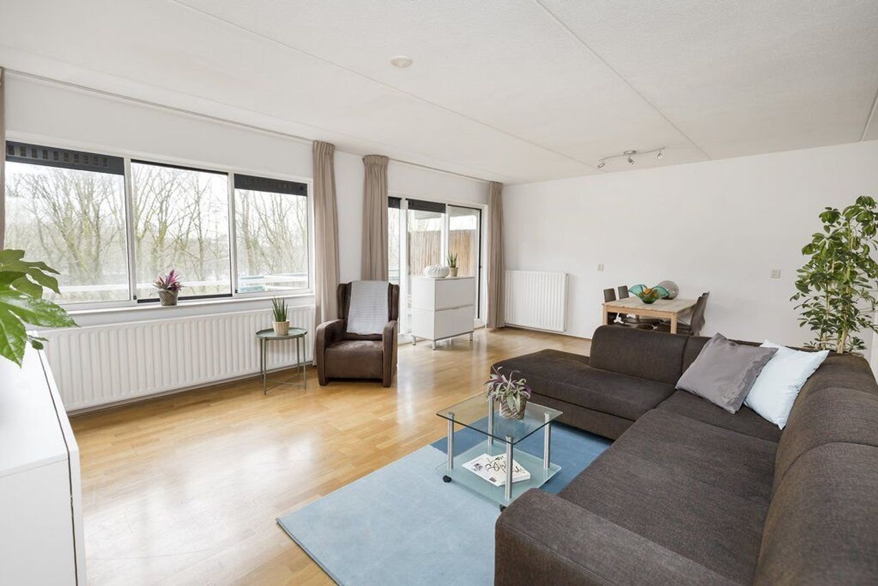 Licht 3-kamerappartement bij Lelylaan - Afbeelding 3