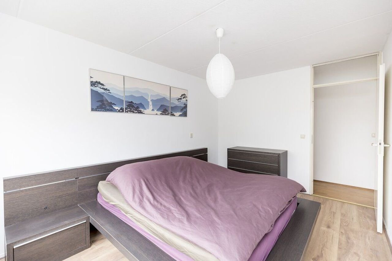 Licht 3-kamerappartement bij Lelylaan - Afbeelding 11