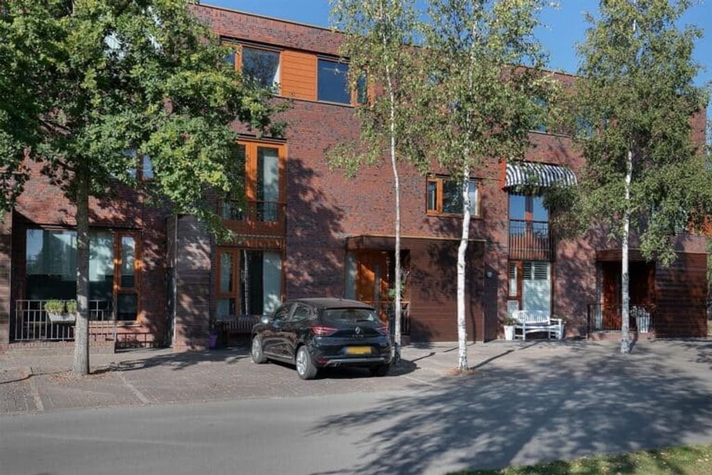 Speelse split-level woning in Grasrijk - Afbeelding 2