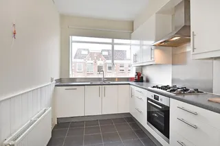 Spacious double upper house in the center of Voorburg