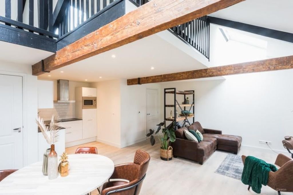 Monumental apartment by the park - Image 2