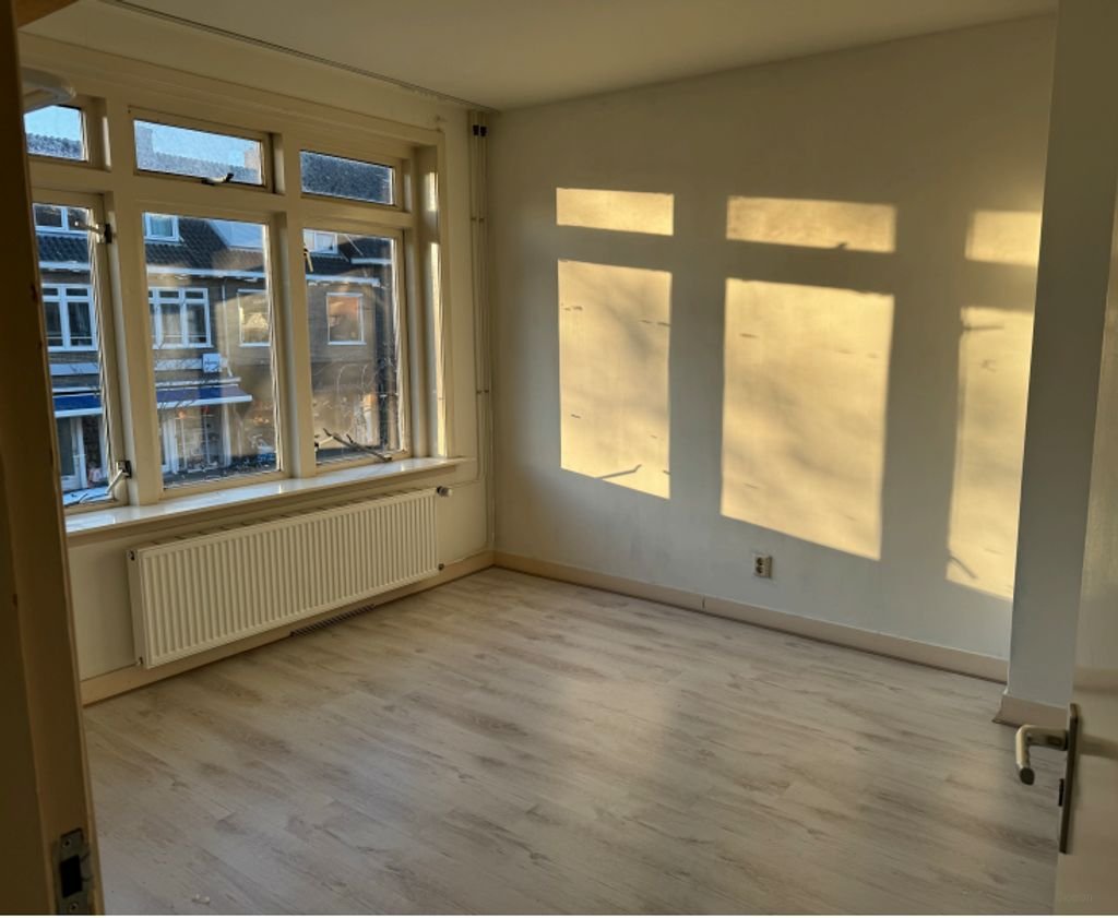 Etage met dakterras in Oog in Al - Afbeelding 2