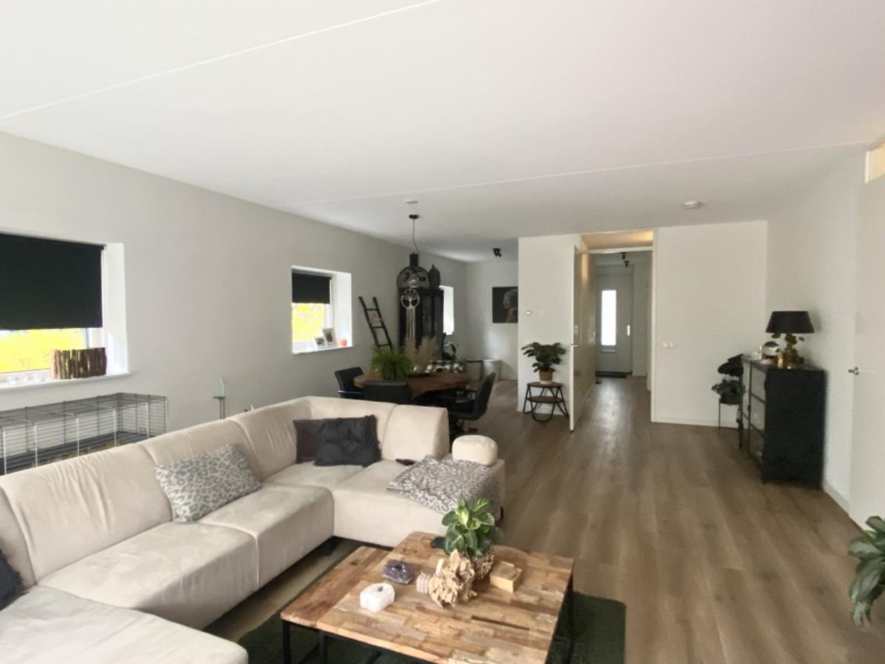 3-room apartment with terrace in Sophiapark - Image 3