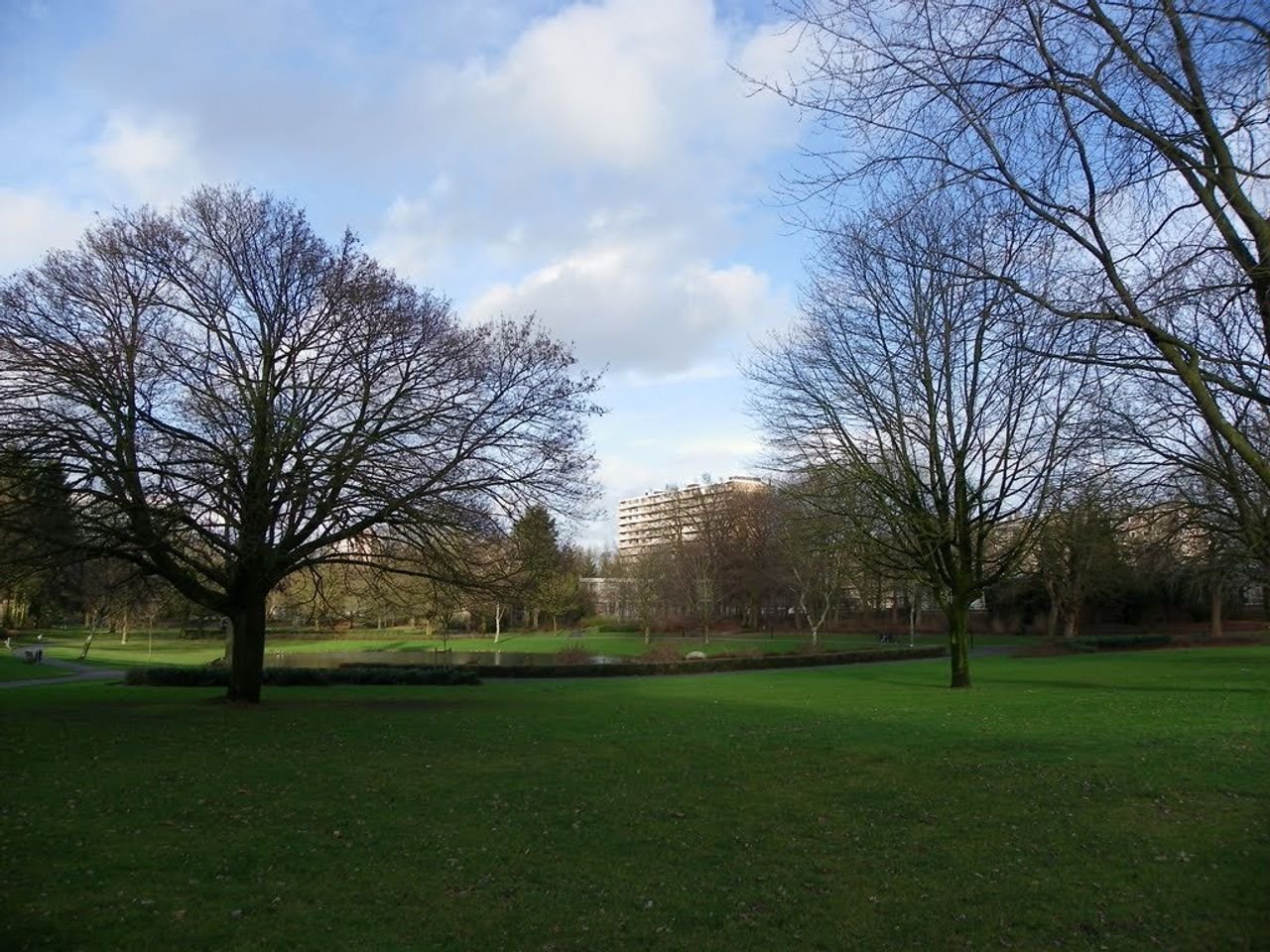 Energy-efficient apartment with private parking space - Image 19