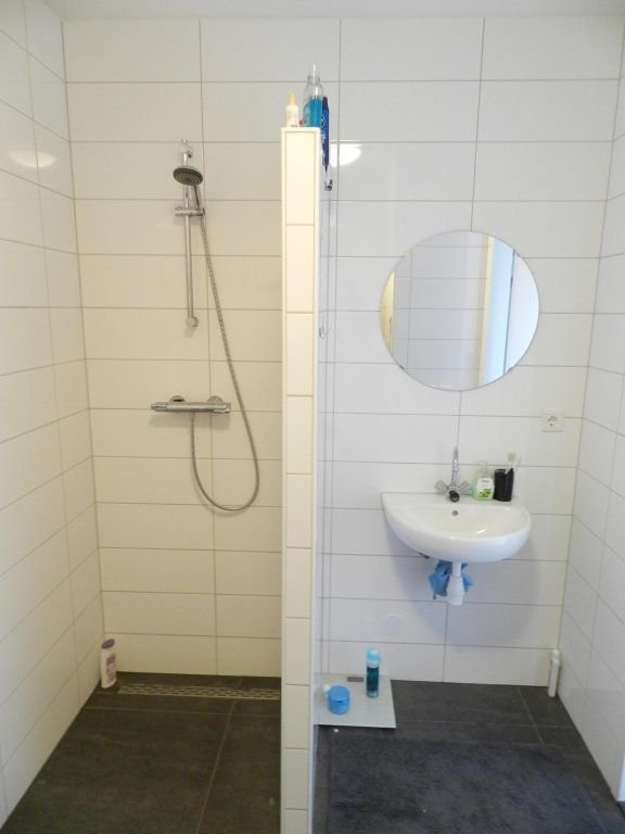 Energy-efficient apartment with private parking space - Image 14