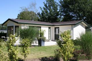 Rustig 3-kamer chalet met tuin in Klarenbeek - Afbeelding 2