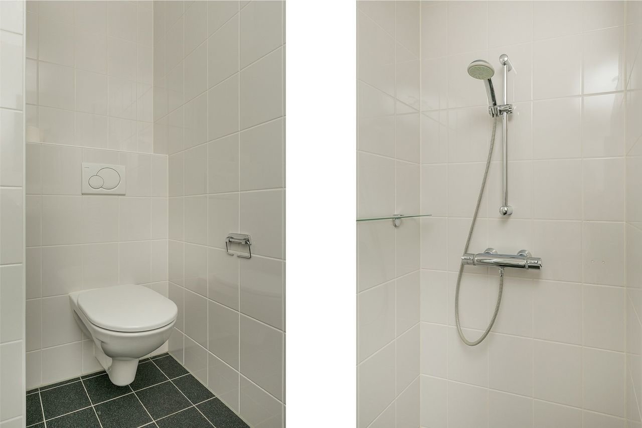 Uitzicht over de haven op de 8e etage - Afbeelding 13