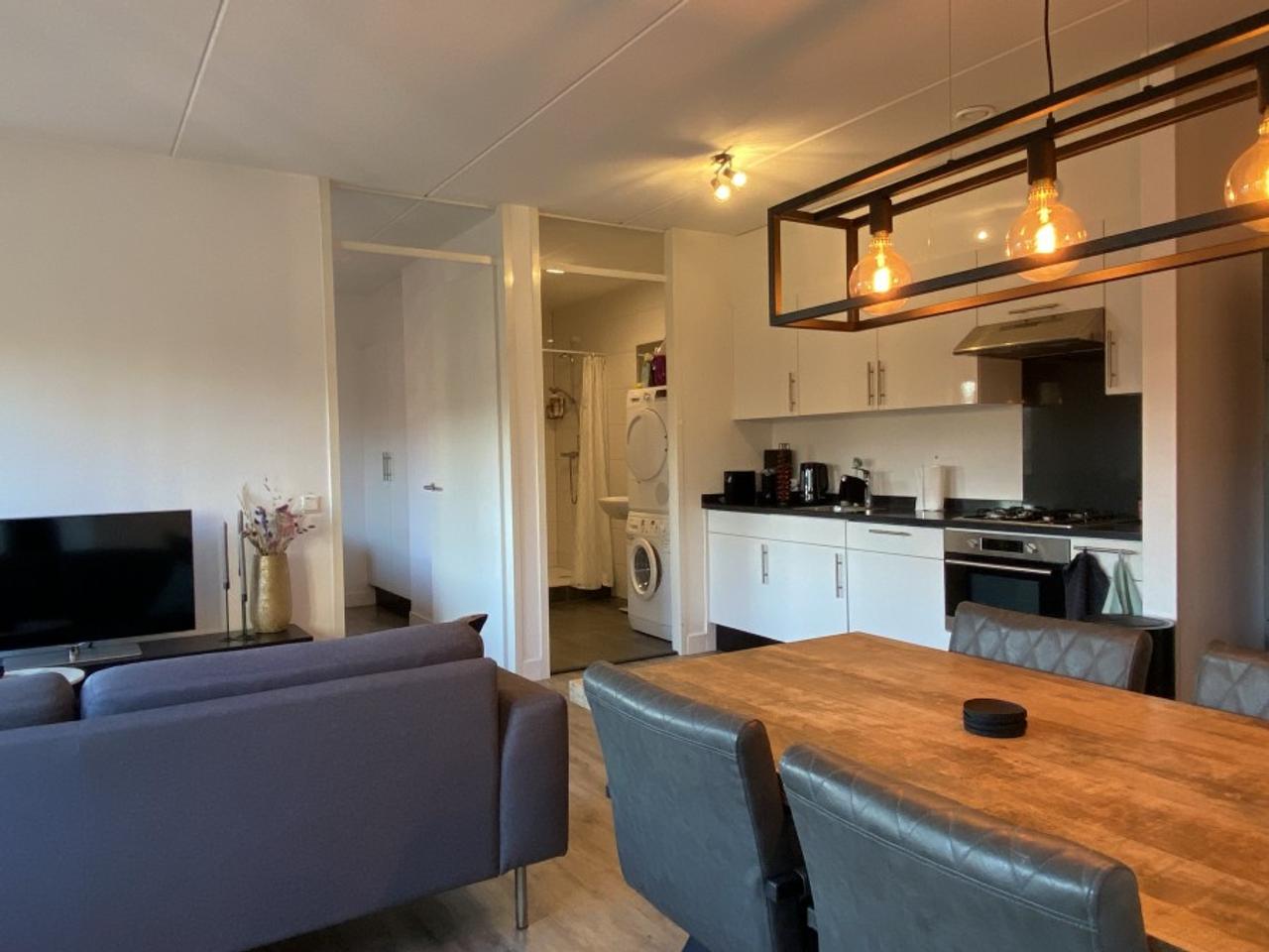 2-kamer benedenwoning met loggia bij station Amersfoort - Afbeelding 2