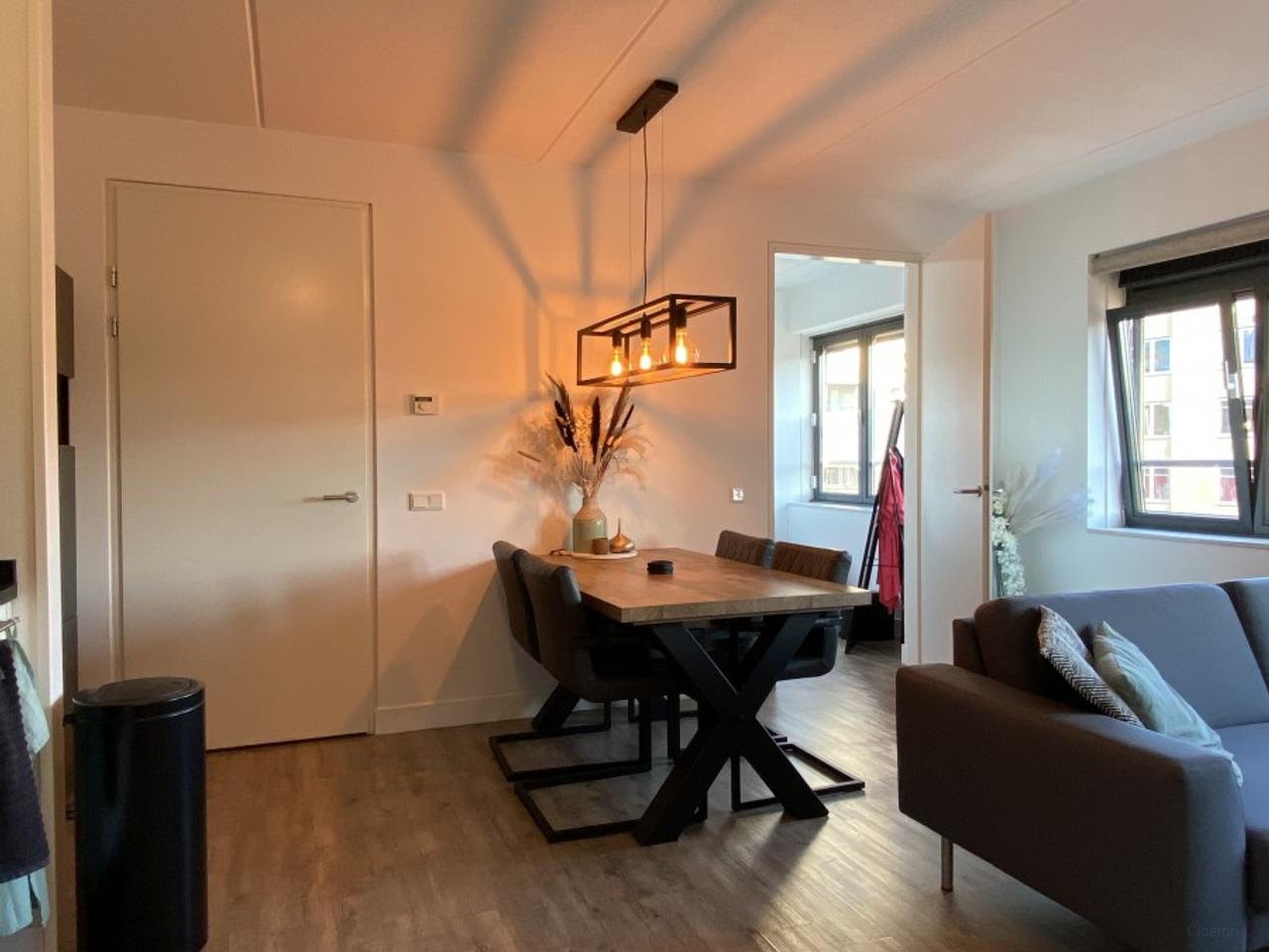 2-kamer benedenwoning met loggia bij station Amersfoort - Afbeelding 3