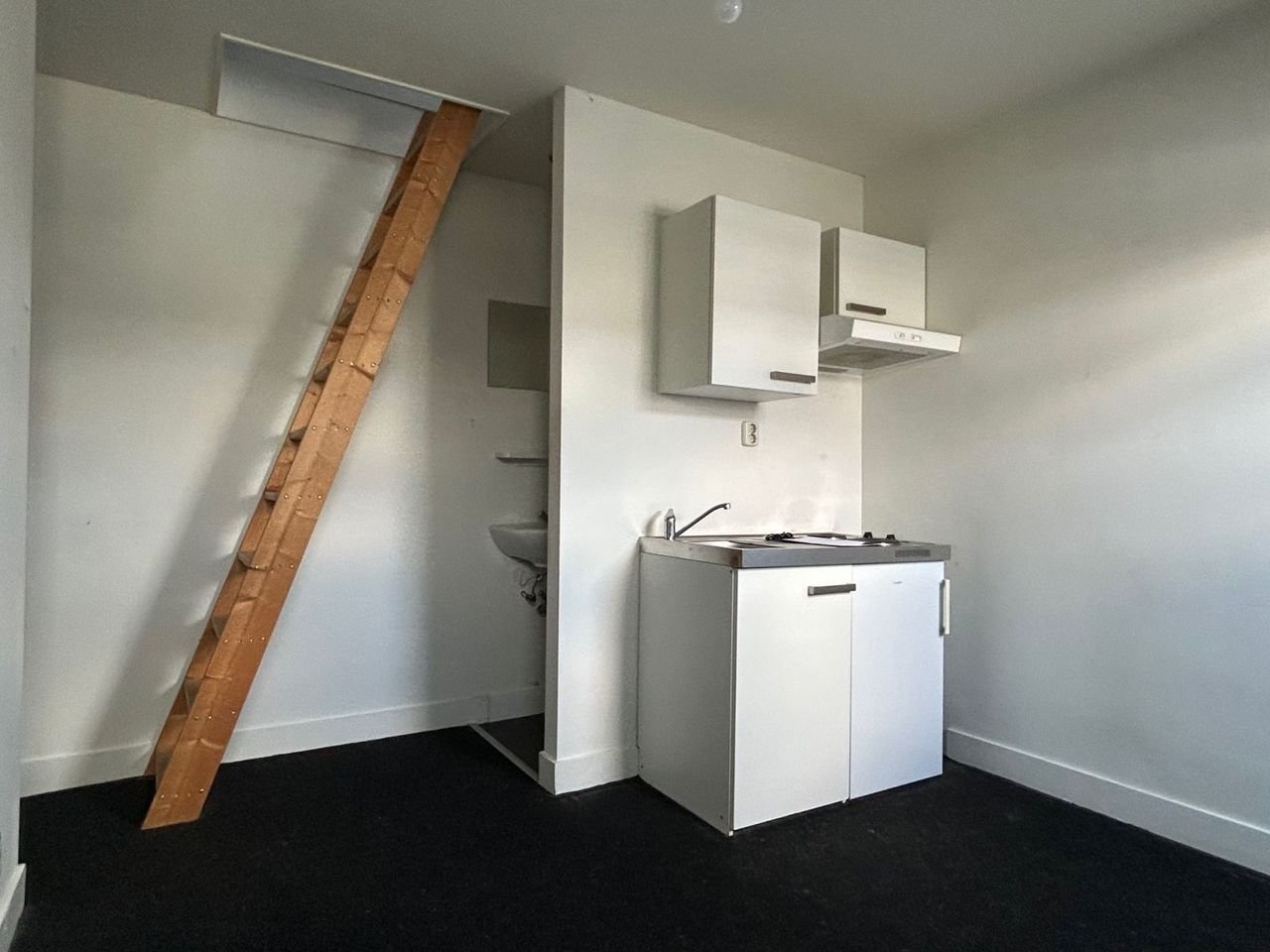 Room with private kitchenette in Zwolle - Image 2