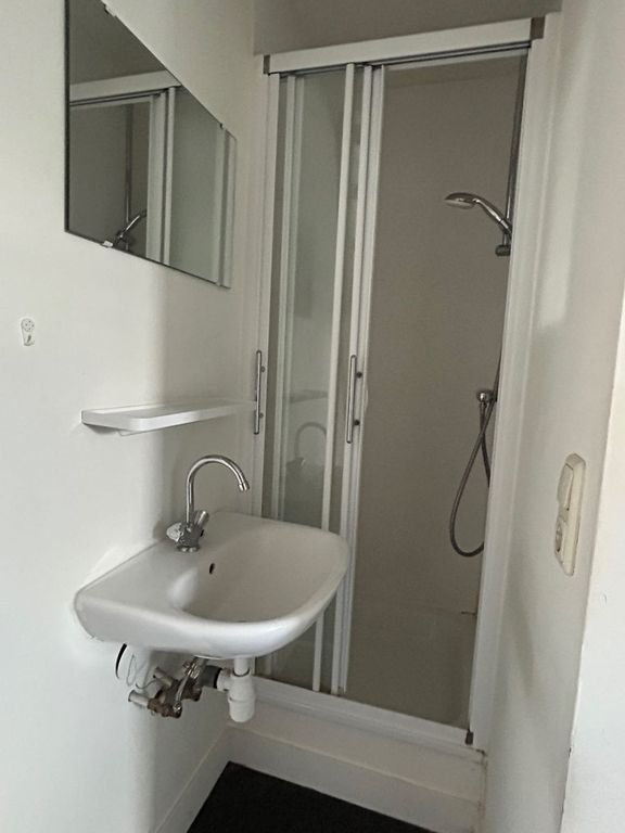 Room with private kitchenette in Zwolle - Image 5