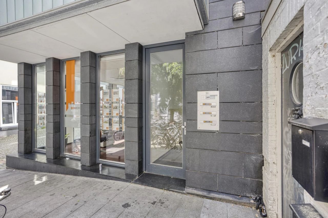 Licht appartement aan Herdenkingsplein - Afbeelding 7