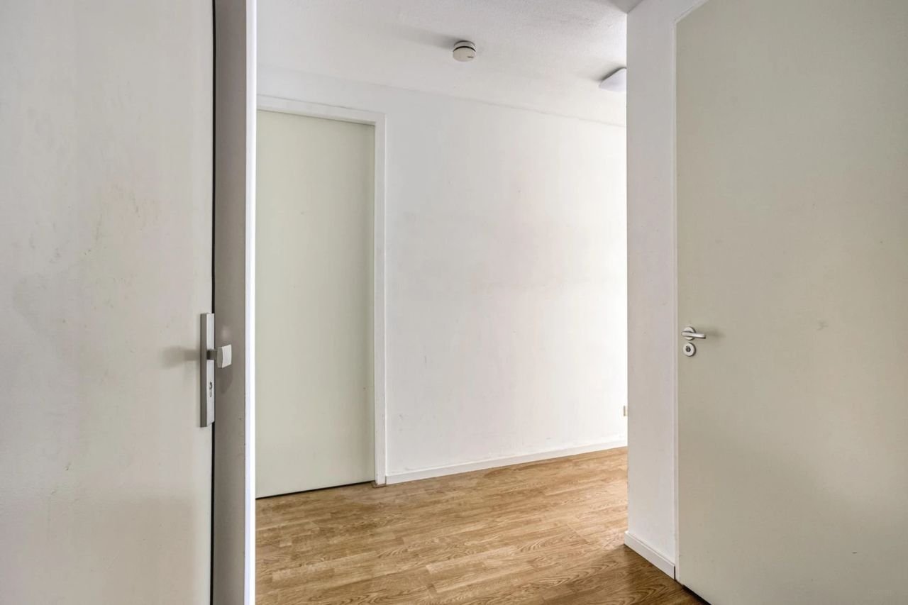 Licht appartement aan Herdenkingsplein - Afbeelding 9