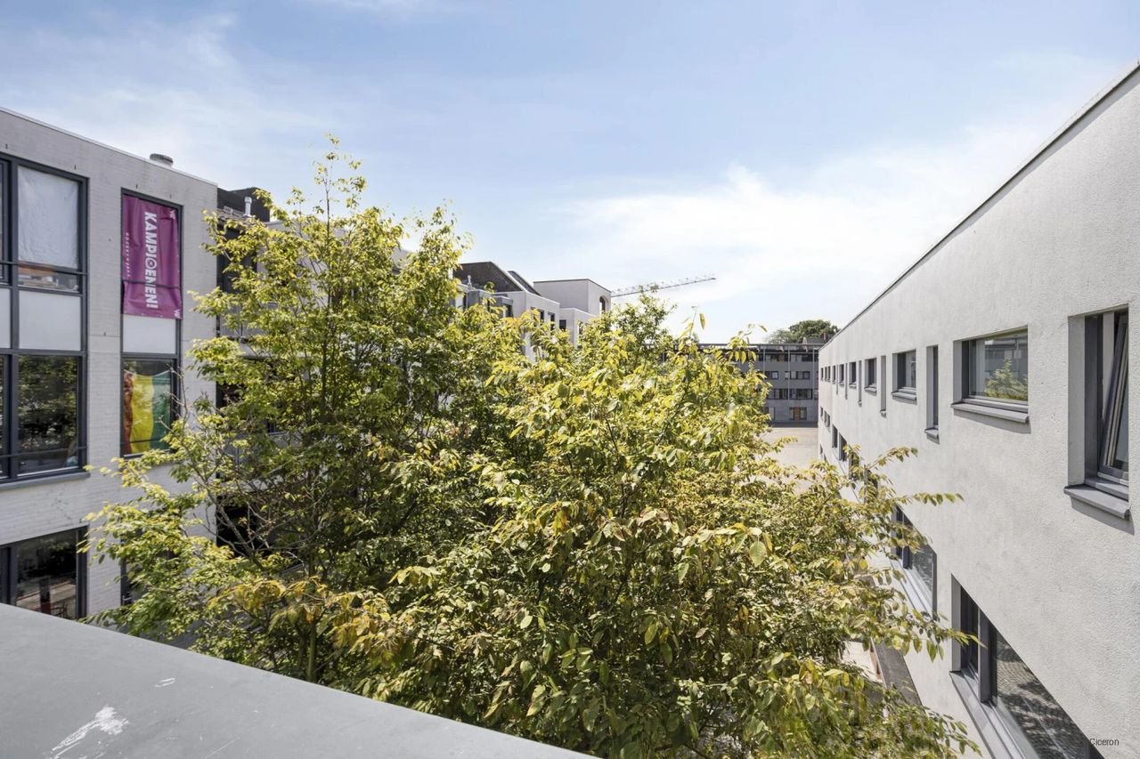 Licht appartement aan Herdenkingsplein - Afbeelding 17