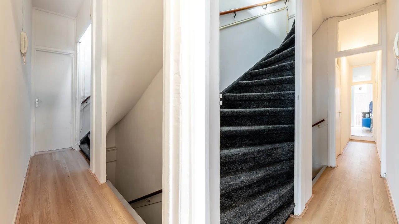 Spacious 6-room apartment in the Oude Noorden - Image 6