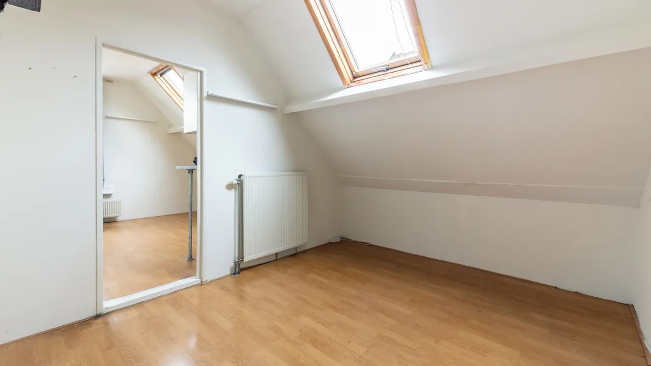 Spacious 6-room apartment in the Oude Noorden - Image 15