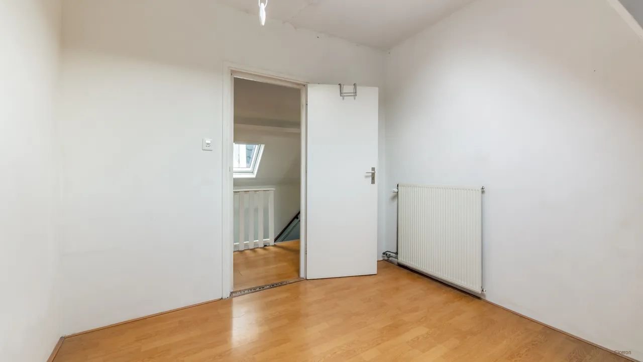 Spacious 6-room apartment in the Oude Noorden - Image 14