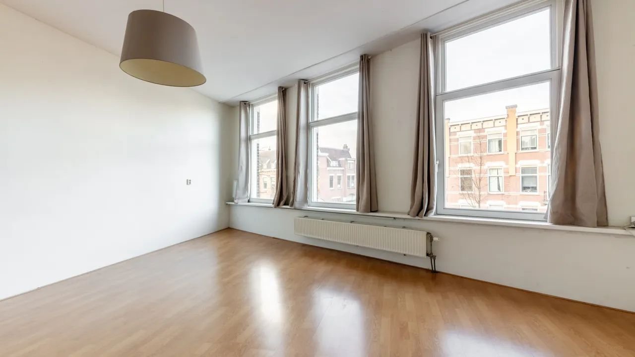 Spacious 6-room apartment in the Oude Noorden - Image 7