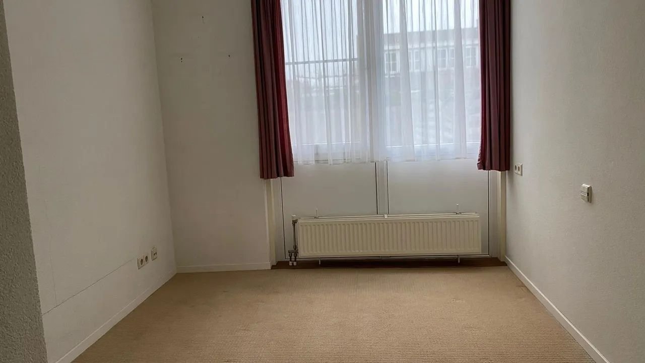 Tussenwoning met uitzicht op de singel - Afbeelding 7