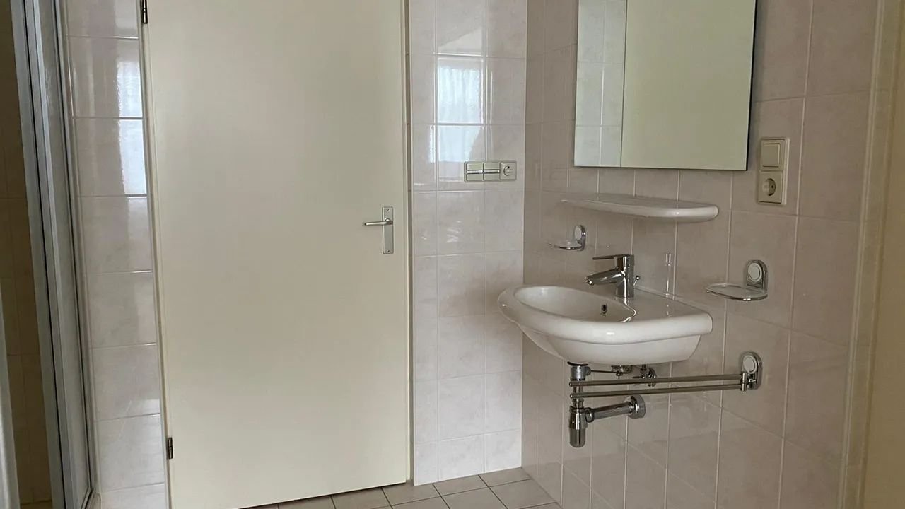 Tussenwoning met uitzicht op de singel - Afbeelding 9