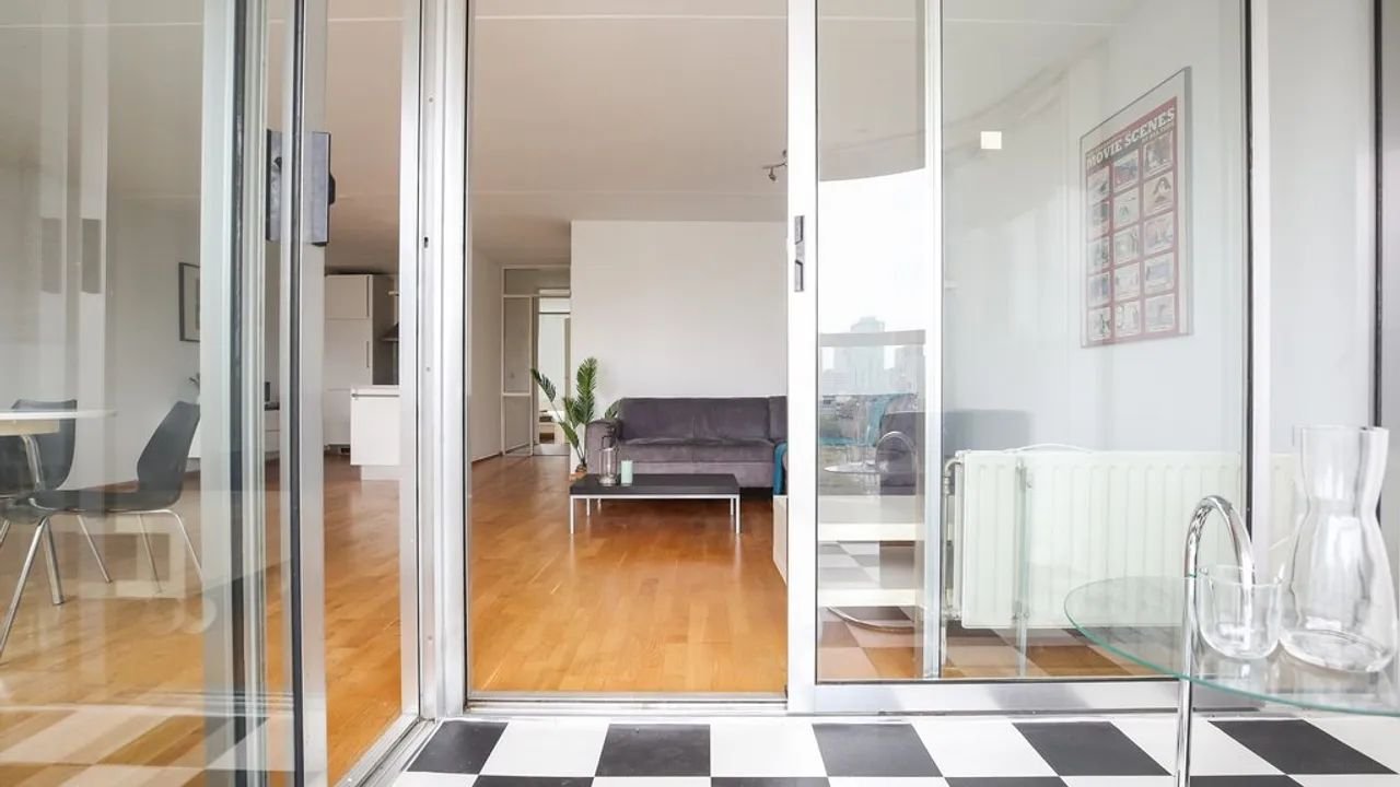 Uitzicht op Hofplein vanaf de 11e etage - Afbeelding 20