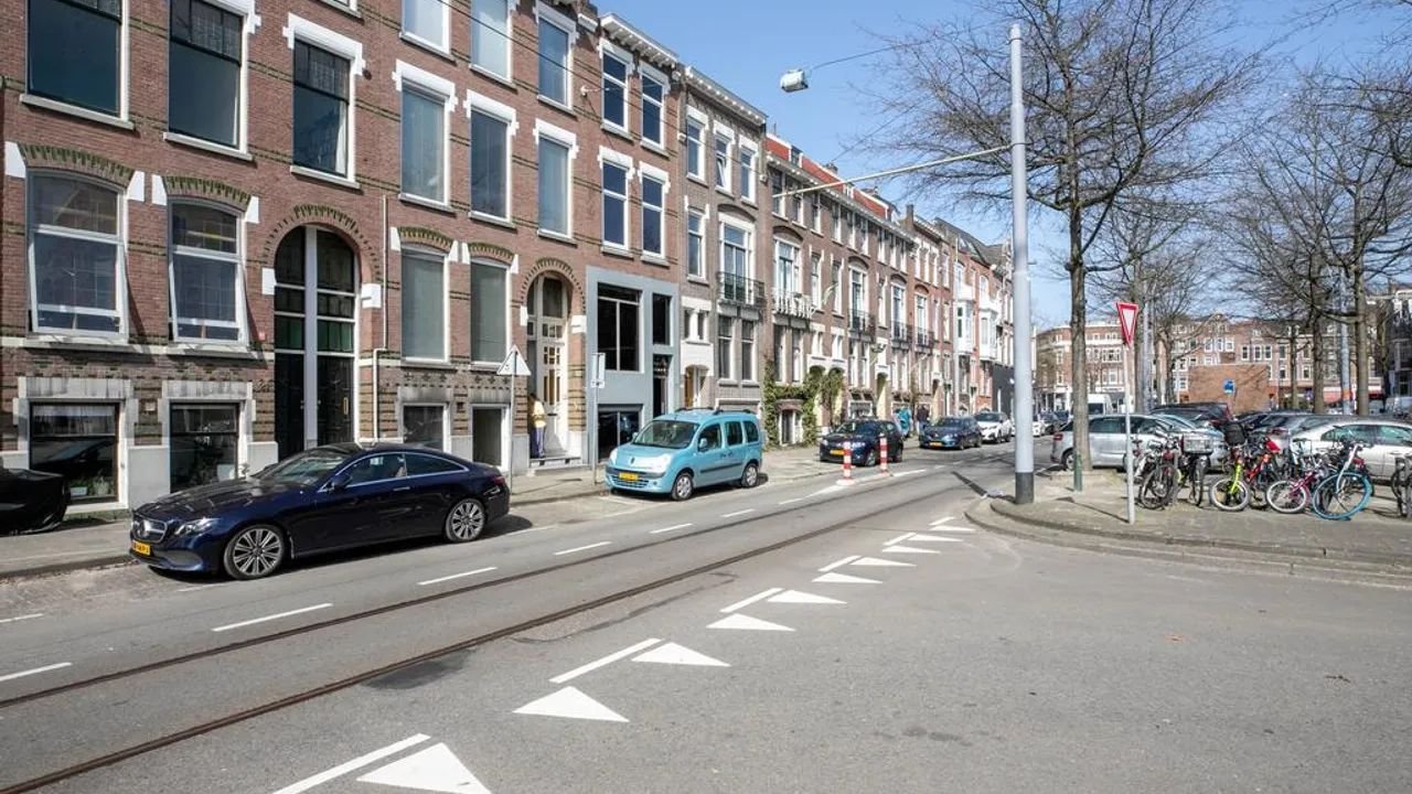 Characteristic 178 m² house with garden in Middelland - Image 14