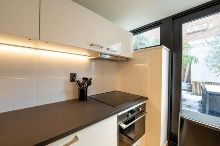 Ungerplein: Tuin én garage in hartje Rotterdam - Afbeelding 14