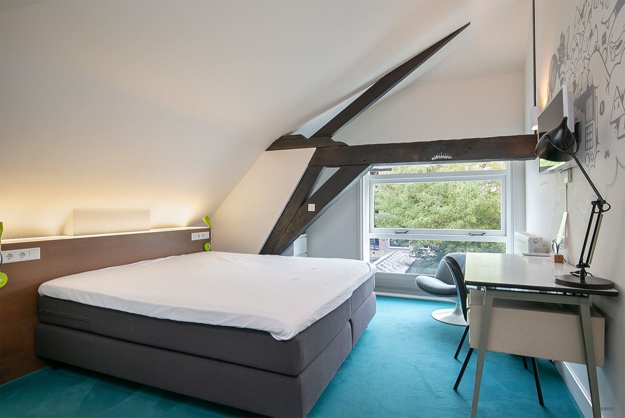 Luxe studio aan de Oudegracht met tuin - Afbeelding 4