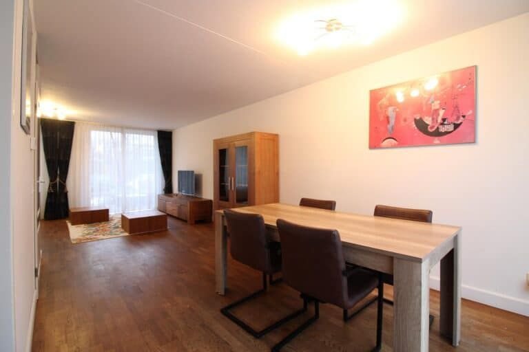 Gemeubileerde tweekapper in groen Acht - Afbeelding 7