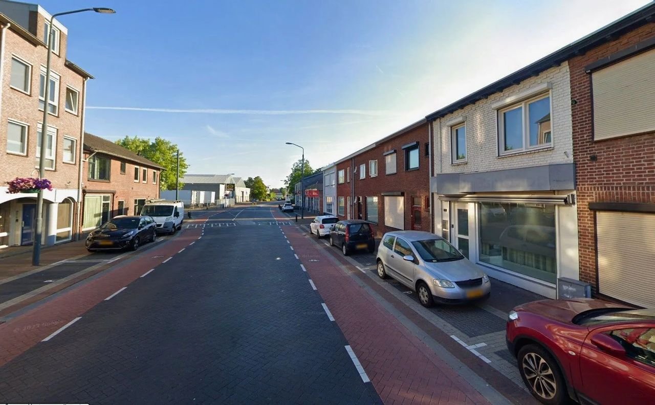 Modern and gas-free apartment with roof terrace - Image 1