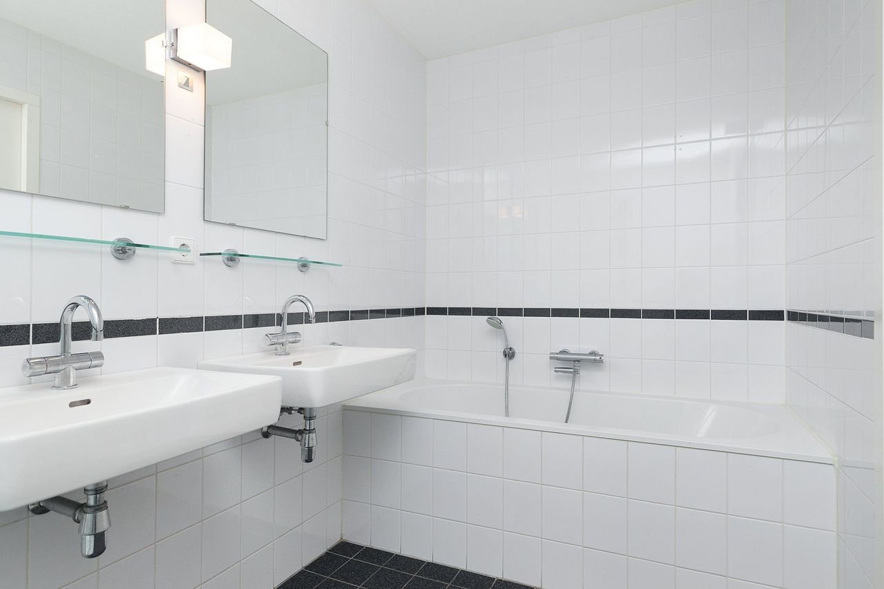 Licht appartement (144m²) met weids uitzicht - Afbeelding 17