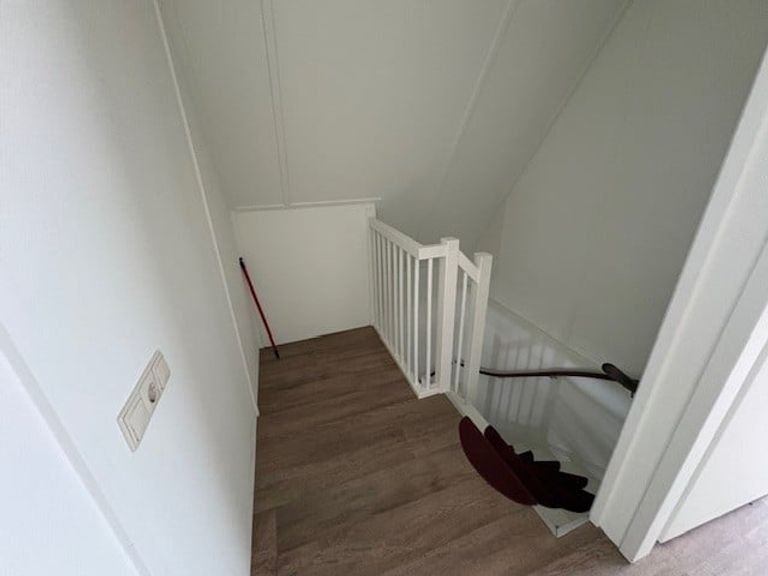 Spacious semi-detached house with garage in Boekelo - Image 11