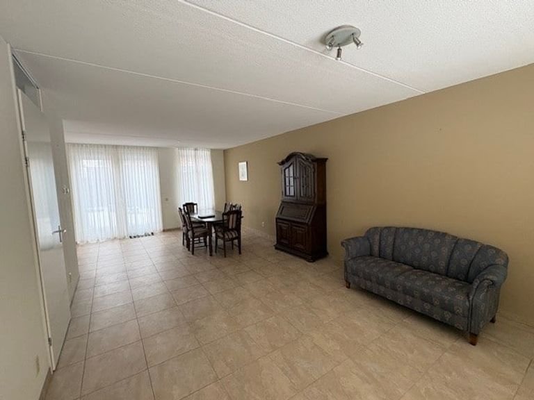 Spacious semi-detached house with garage in Boekelo - Image 5