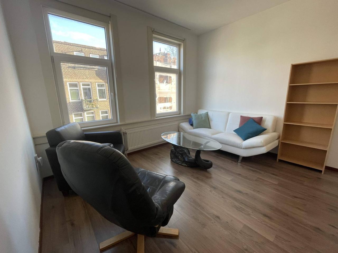 Gemeubileerd 2-kamerappartement in Spangen - Afbeelding 3