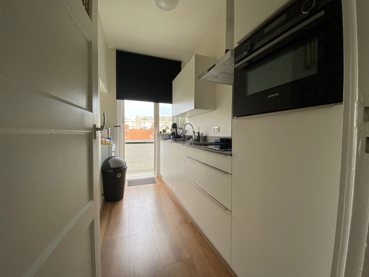 Ruime bovenwoning met waterzicht - Afbeelding 4