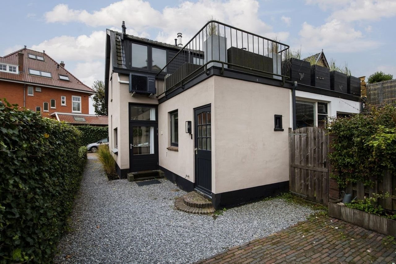 Gemeubileerd hoekhuis met tuin in Baarn - Afbeelding 3