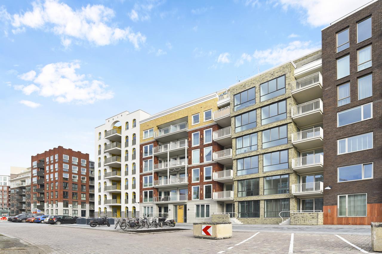 79 m² apartment with 2 bedrooms - Image 1