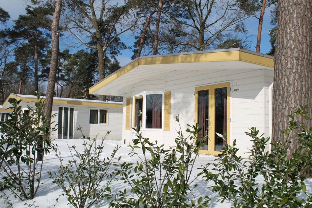 Gemeubileerd winterchalet in het groen - Afbeelding 4