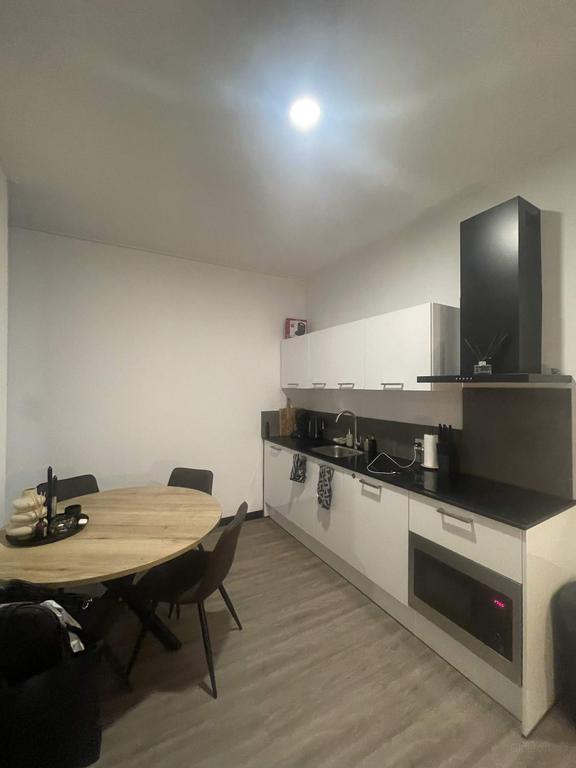 Gemeubileerd 2-kamerappartement aan Damsterdiep - Afbeelding 7